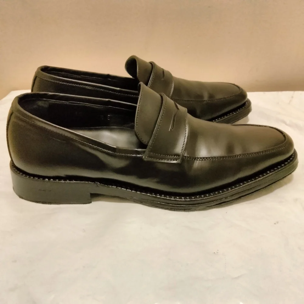 Gucci Men's Mogan Leather Penny Loafers - Picture 7 of 11